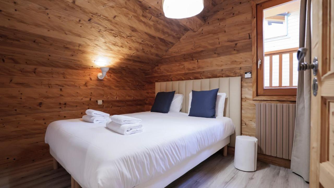 Chalet Hotel Des 2 Gares & Spa แซ็งต์-แฌร์เวส์-เลส์-แบ็งส์ ภายนอก รูปภาพ
