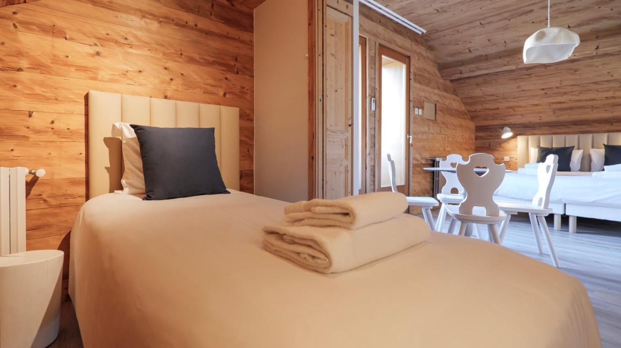 Chalet Hotel Des 2 Gares & Spa แซ็งต์-แฌร์เวส์-เลส์-แบ็งส์ ภายนอก รูปภาพ